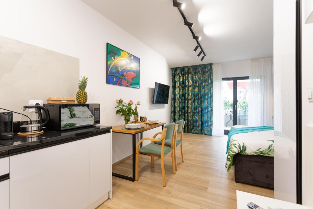 Luxurycity Apartment With Terrace Breslavia Esterno foto