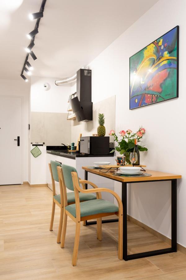 Luxurycity Apartment With Terrace Breslavia Esterno foto