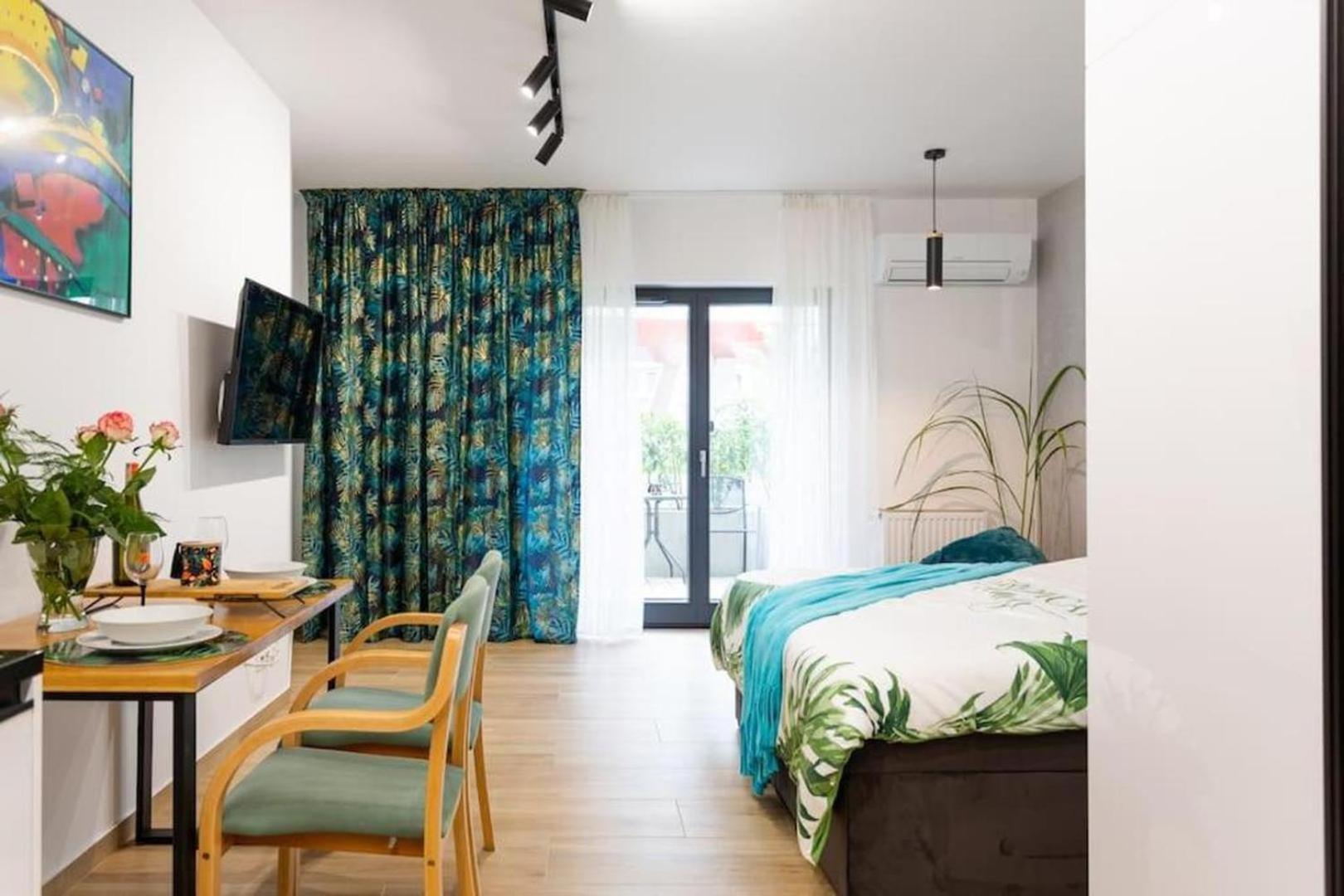 Luxurycity Apartment With Terrace Breslavia Esterno foto